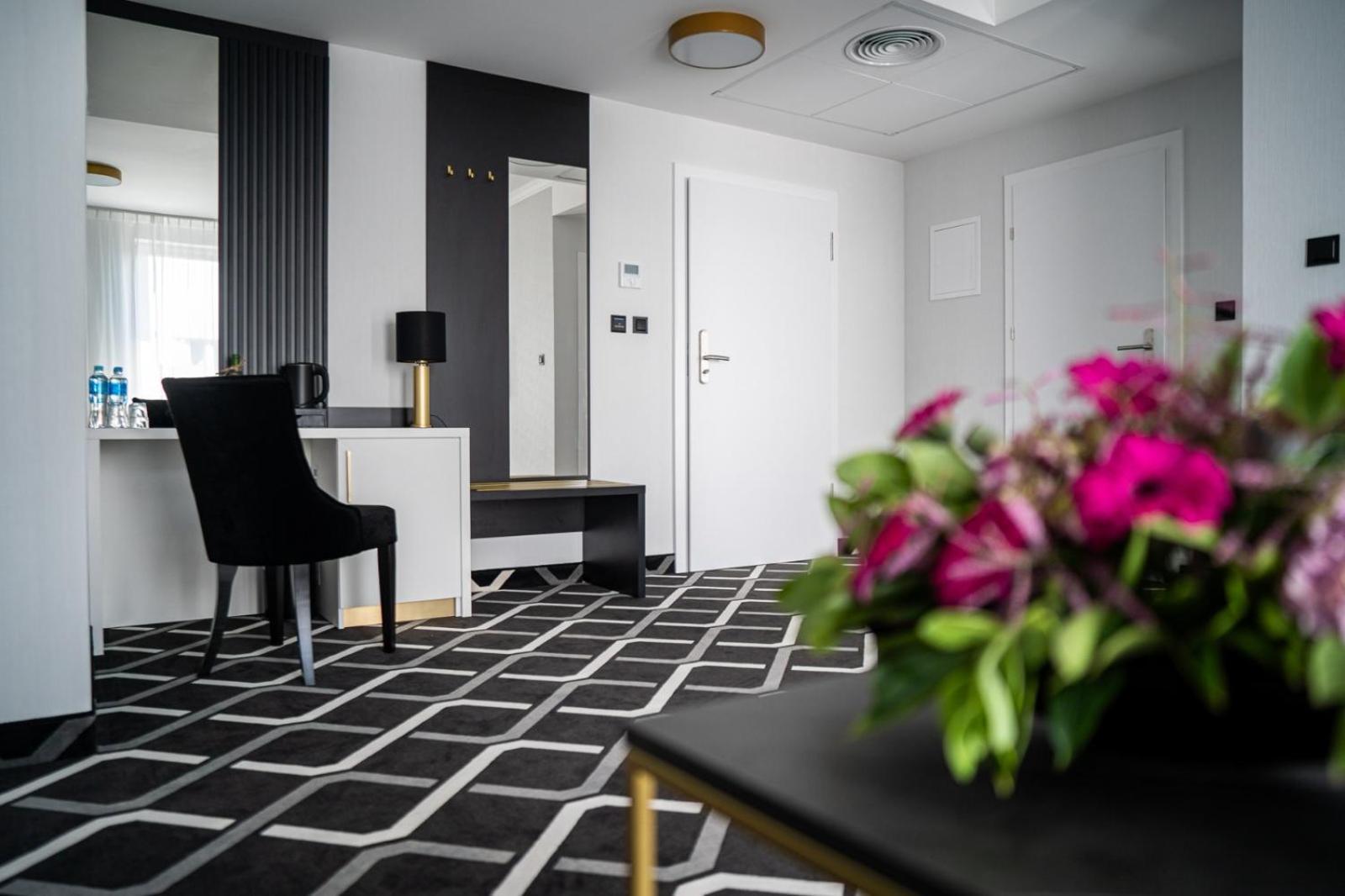 Hotel Lantier Wellness & Spa 比托姆 外观 照片