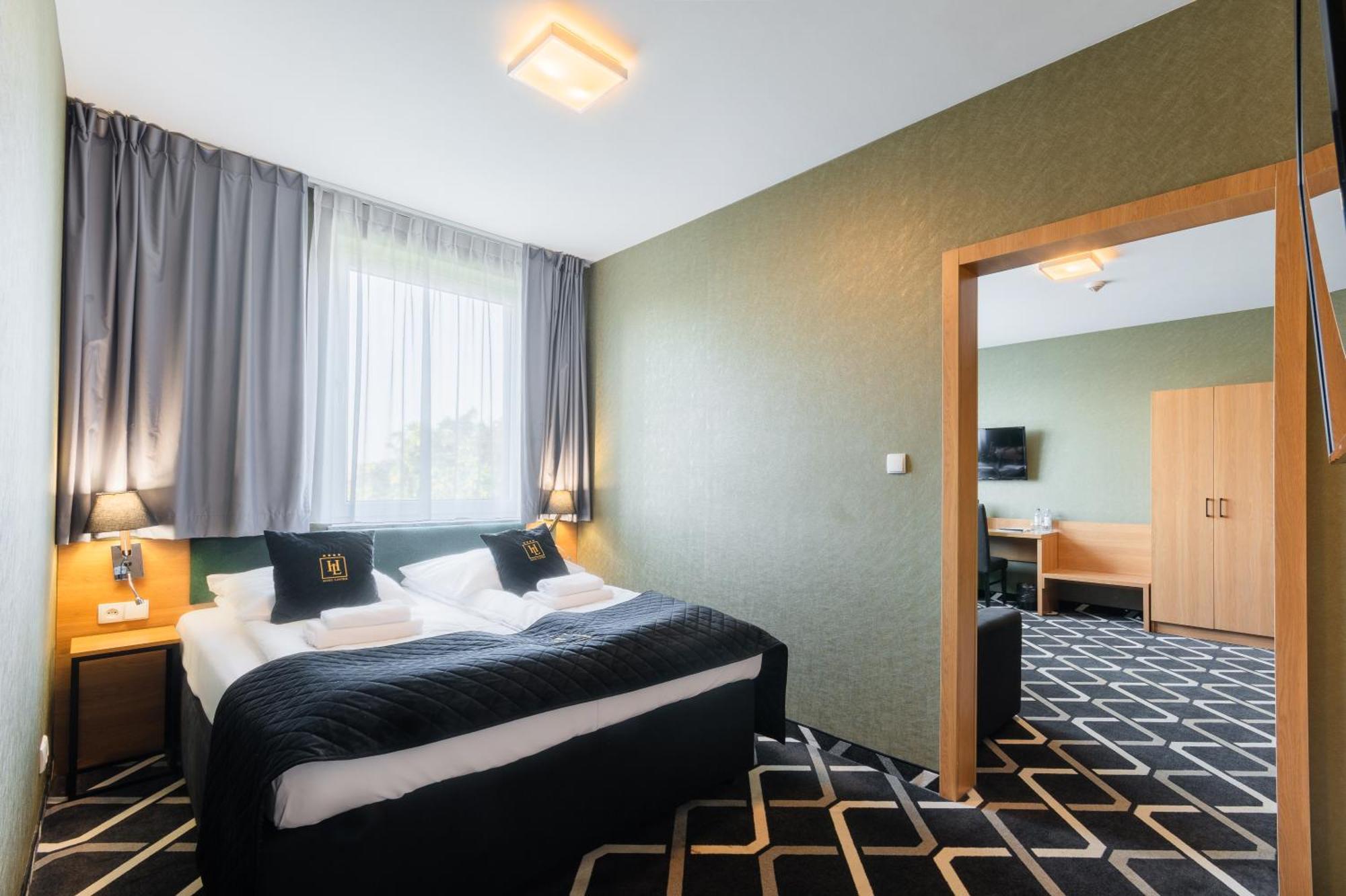 Hotel Lantier Wellness & Spa 比托姆 外观 照片
