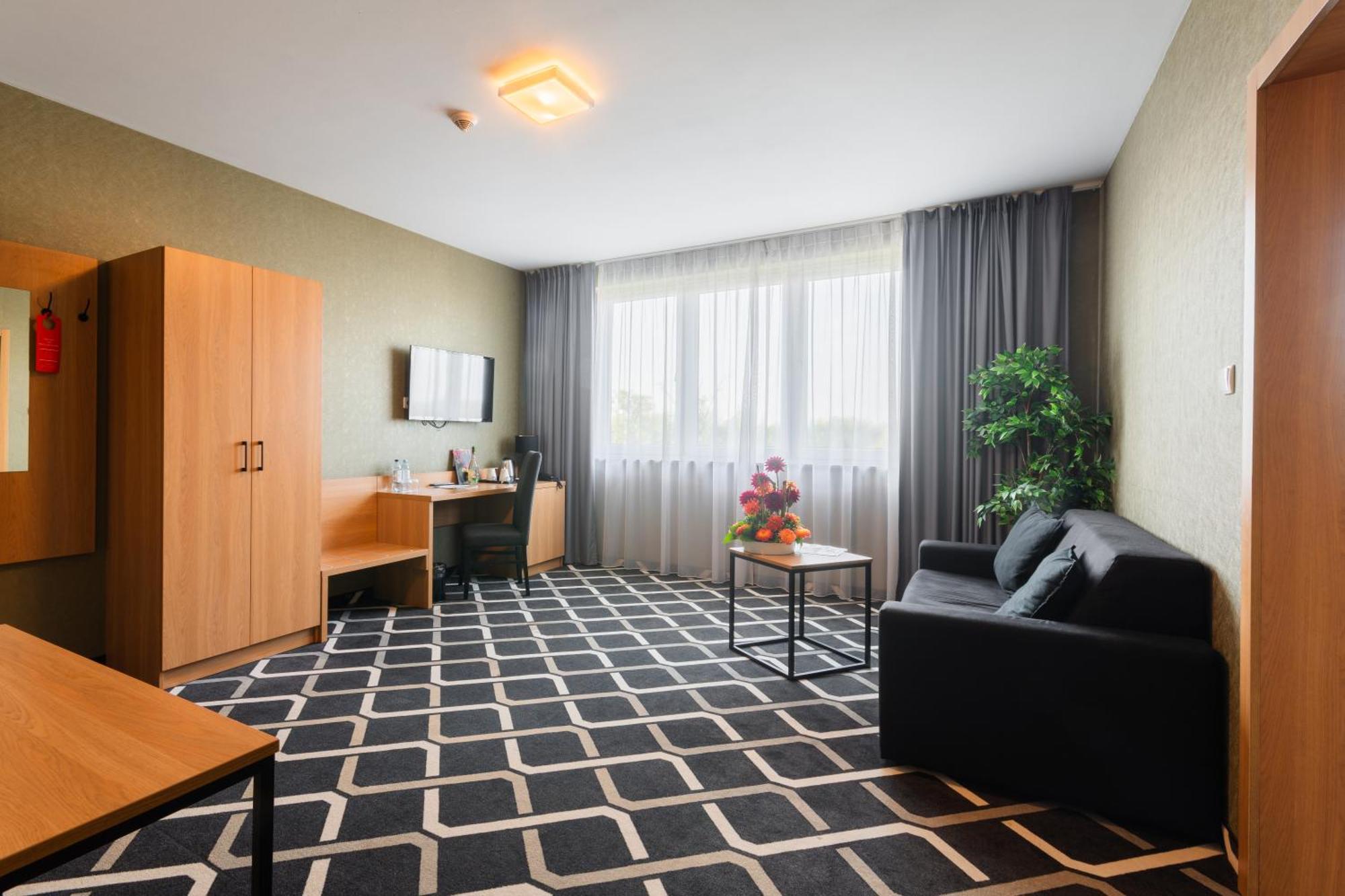 Hotel Lantier Wellness & Spa 比托姆 外观 照片