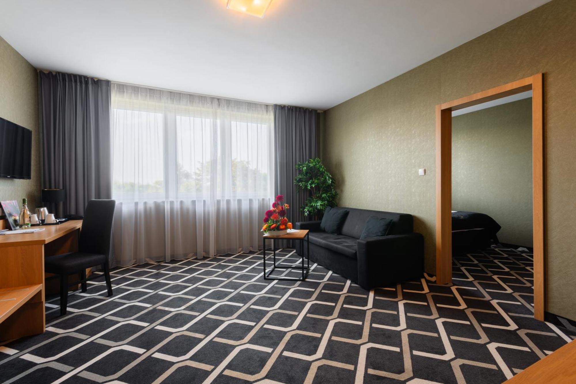 Hotel Lantier Wellness & Spa 比托姆 外观 照片