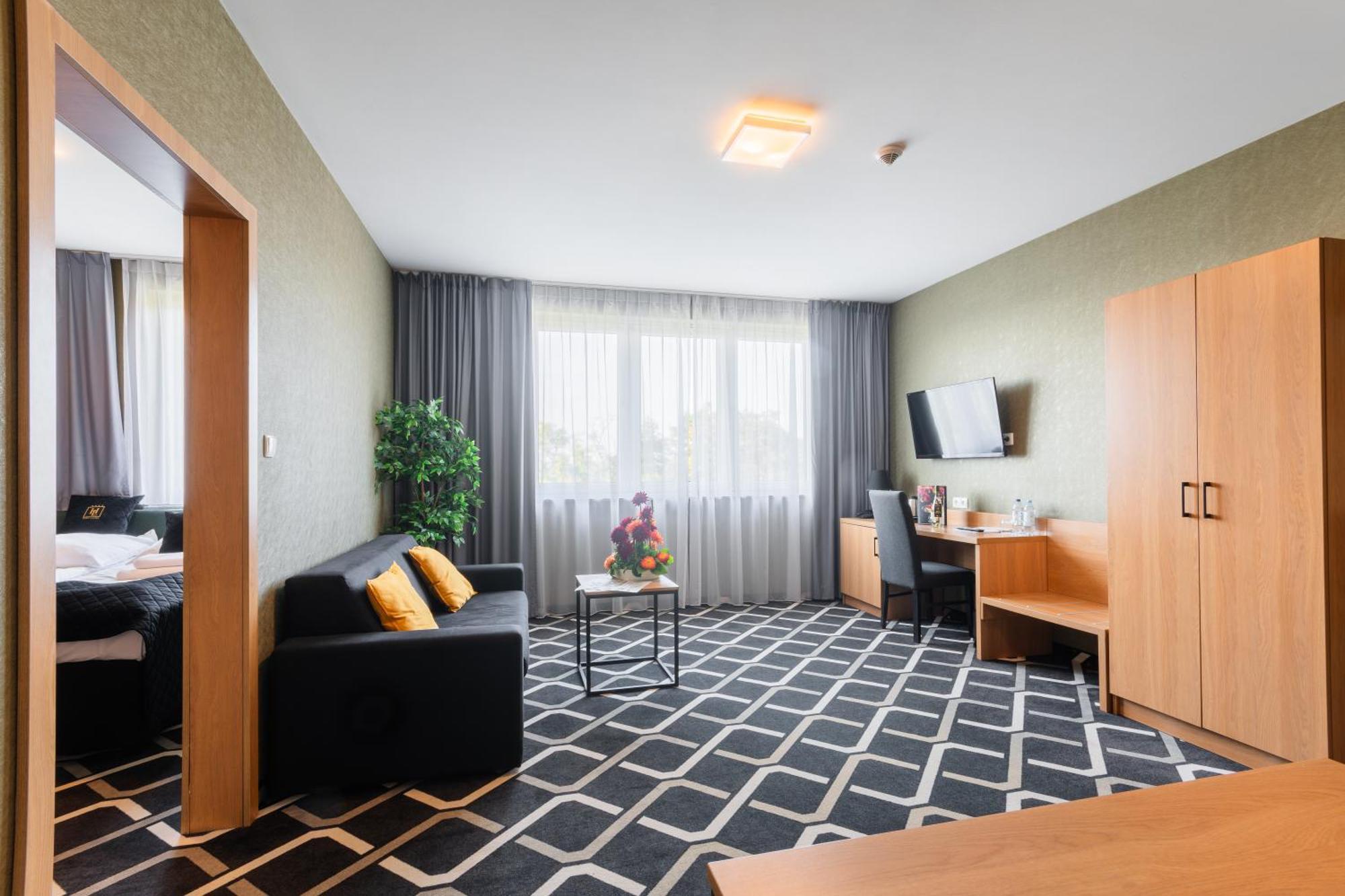 Hotel Lantier Wellness & Spa 比托姆 外观 照片