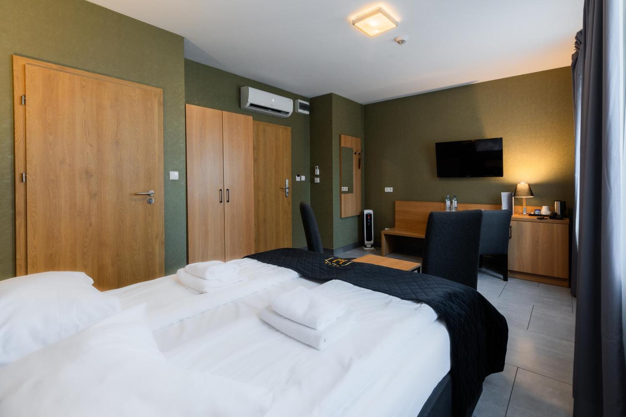 Hotel Lantier Wellness & Spa 比托姆 外观 照片
